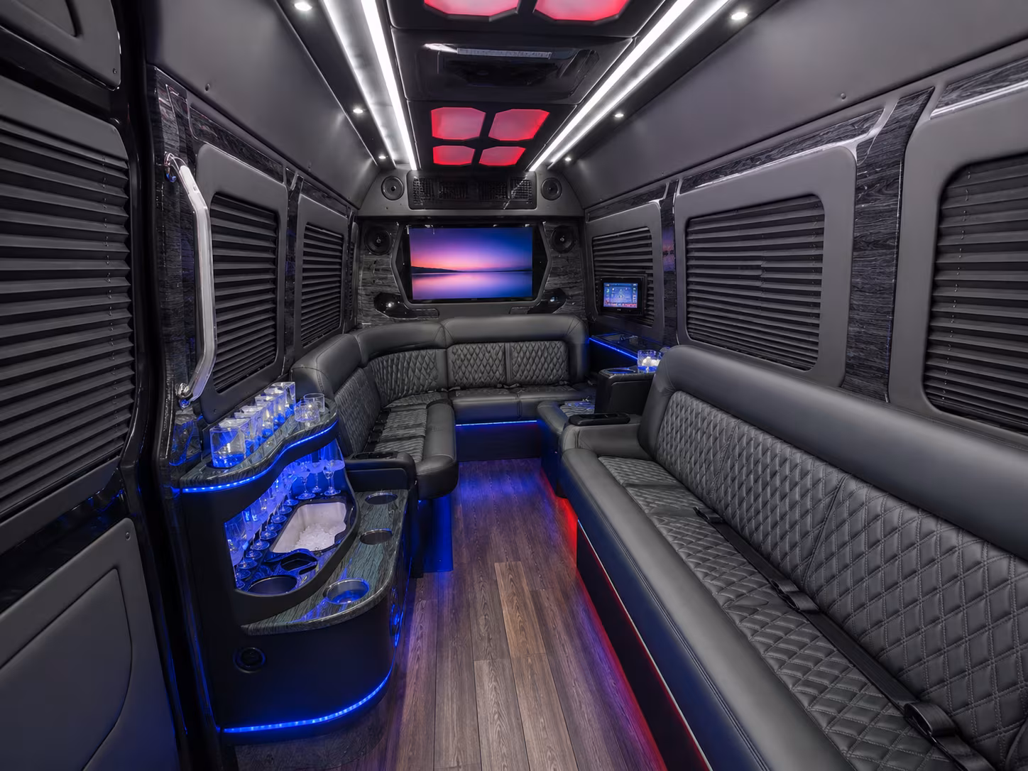 waltham 28 passenger party bus